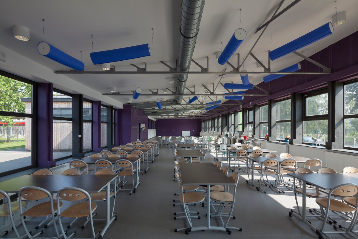 Cantine Grands @N.Borel